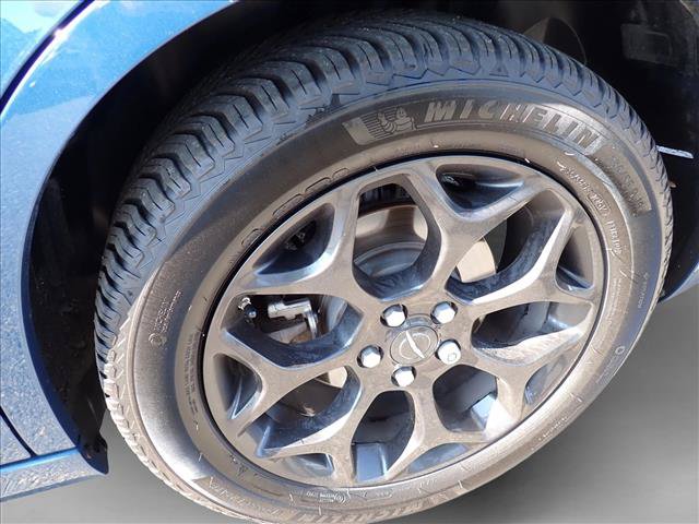 Used 2022 Chrysler 300 Touring L w/ Comfort Group AWD/4WD image 7