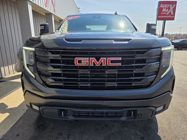 Used 2023 GMC Sierra 1500 Elevation w/ X31 Off-Road Package image 3