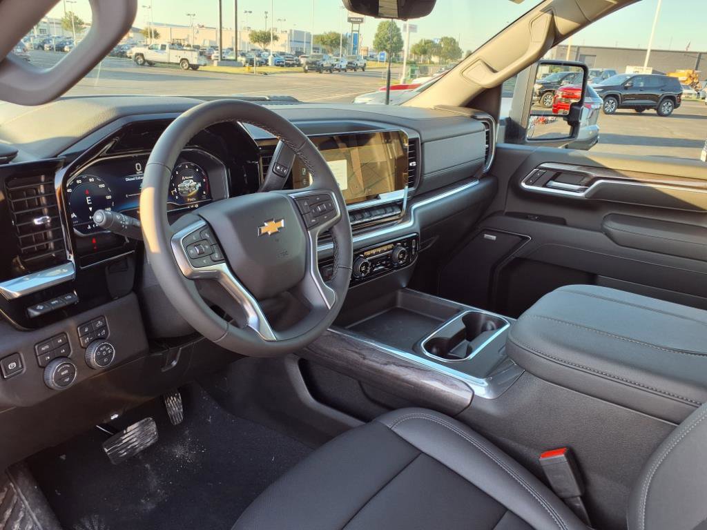 New 2025 Chevrolet Silverado 2500 LTZ w/ LTZ Premium Package image 9