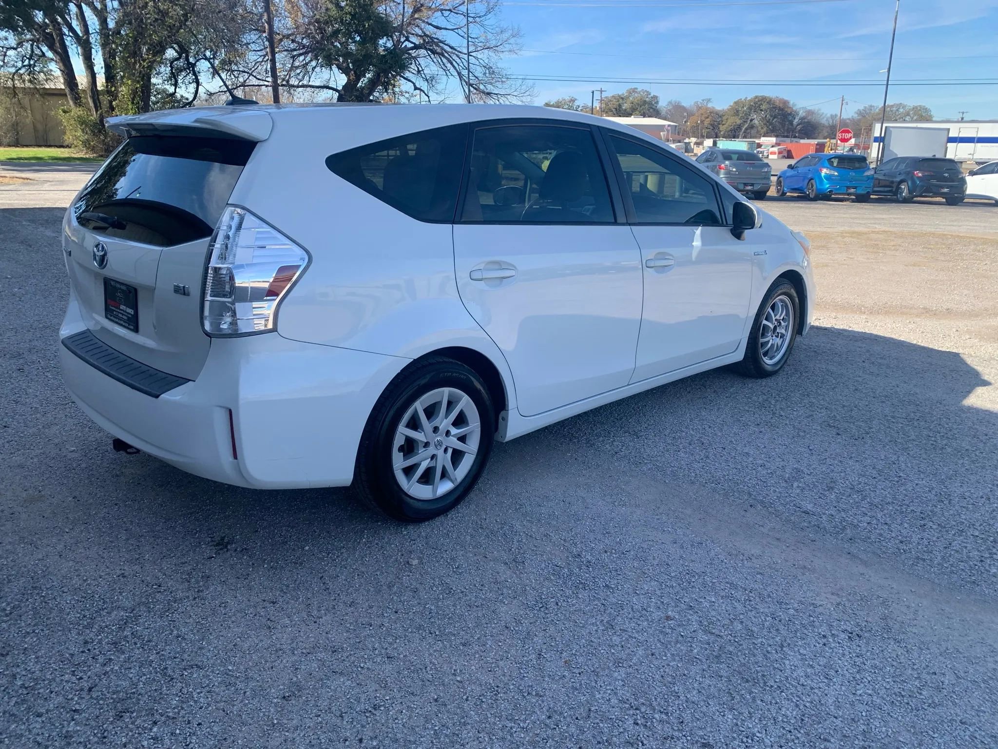 Used 2014 Toyota Prius V Five image 6