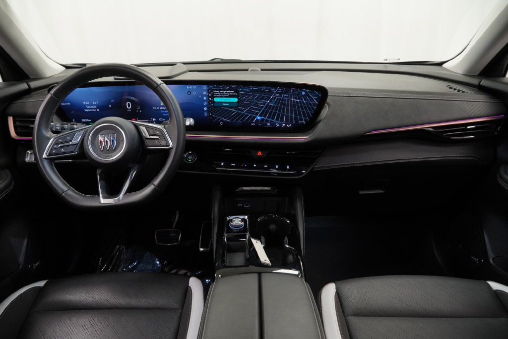 Certified 2025 Buick Envision Sport Touring AWD/4WD image 3