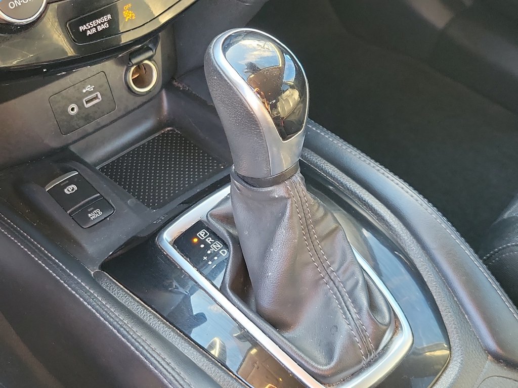 Used 2020 Nissan Rogue SL FWD image 29
