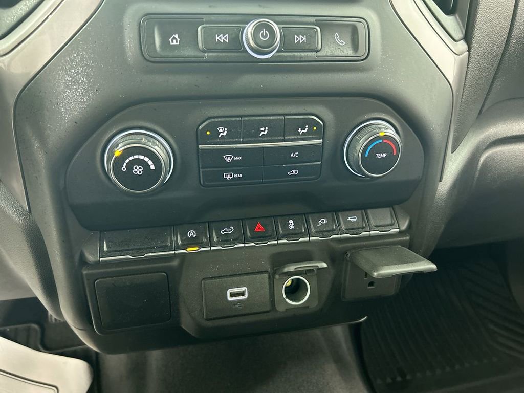 Used 2020 Chevrolet Silverado 1500 Custom w/ Custom Value Package image 16