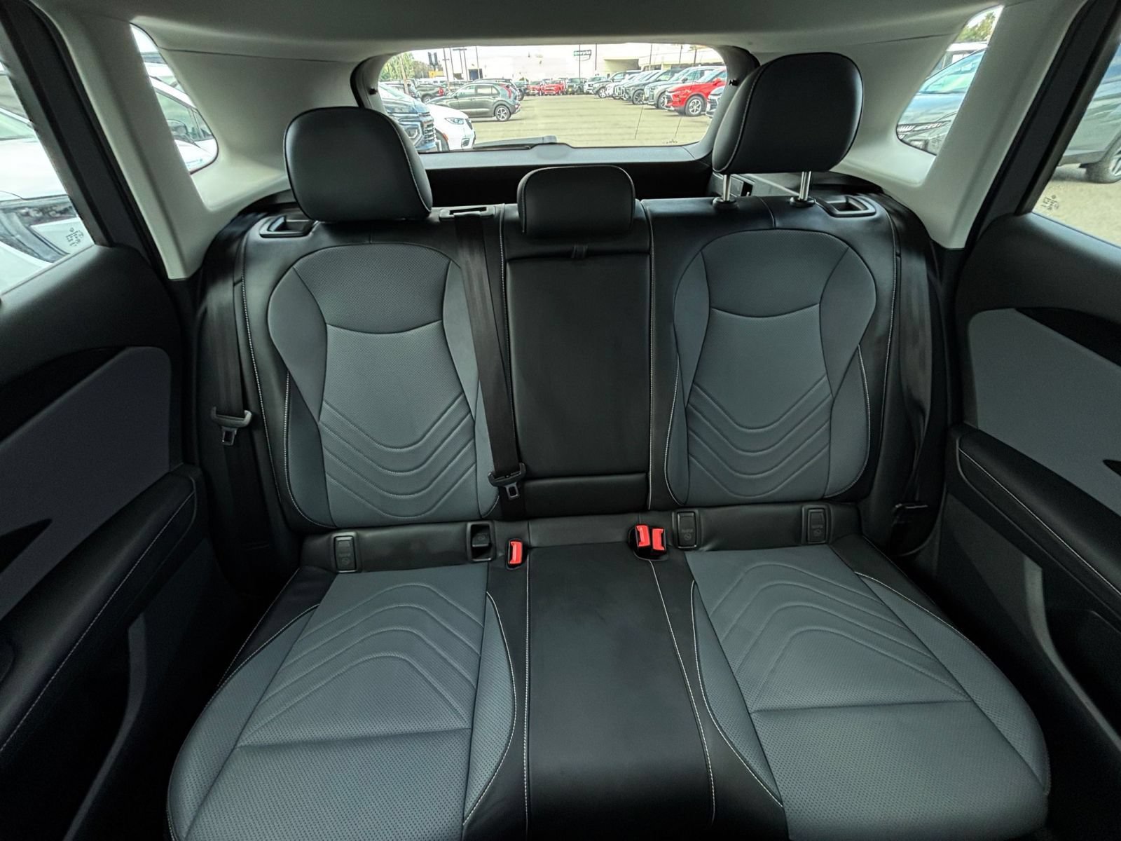 Used 2026 Volkswagen Tiguan SE AWD/4WD image 39