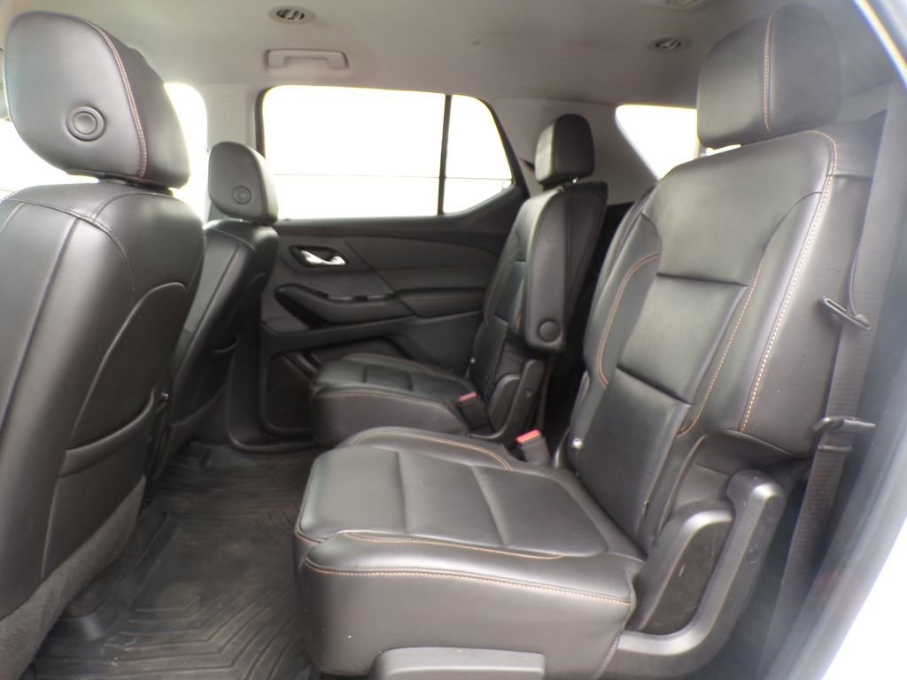 Used 2020 Chevrolet Traverse LT w/ LPO, Blackout Package AWD/4WD image 18