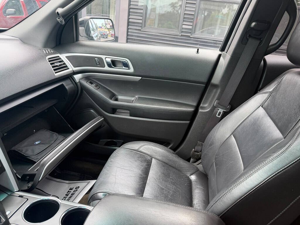 Used 2013 Ford Explorer XLT AWD/4WD image 10
