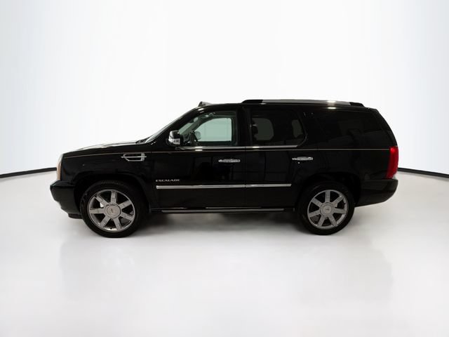 Used 2010 Cadillac Escalade Premium AWD/4WD image 4