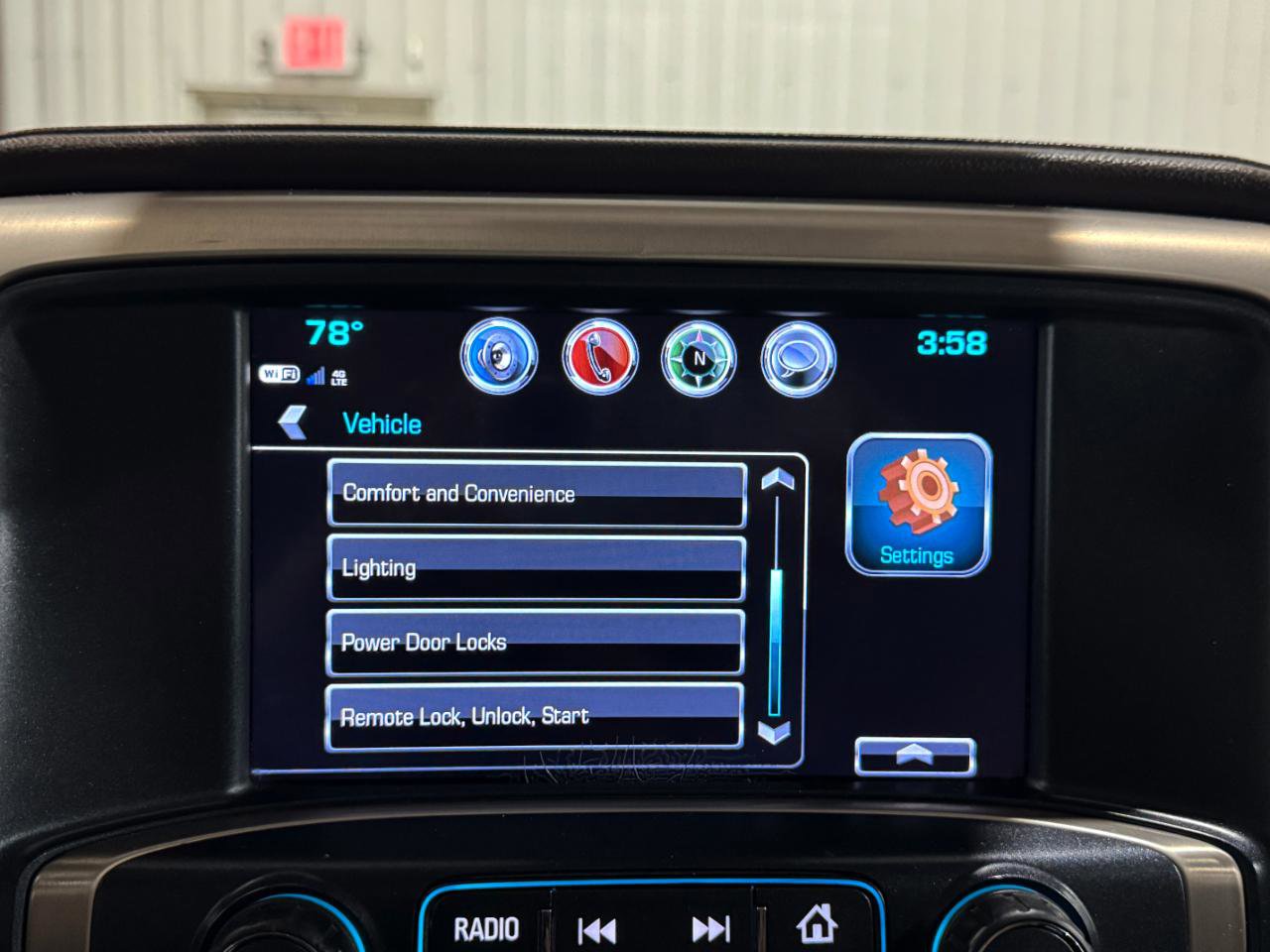 Used 2018 GMC Sierra 3500 Denali w/ Duramax Plus Package AWD/4WD image 41
