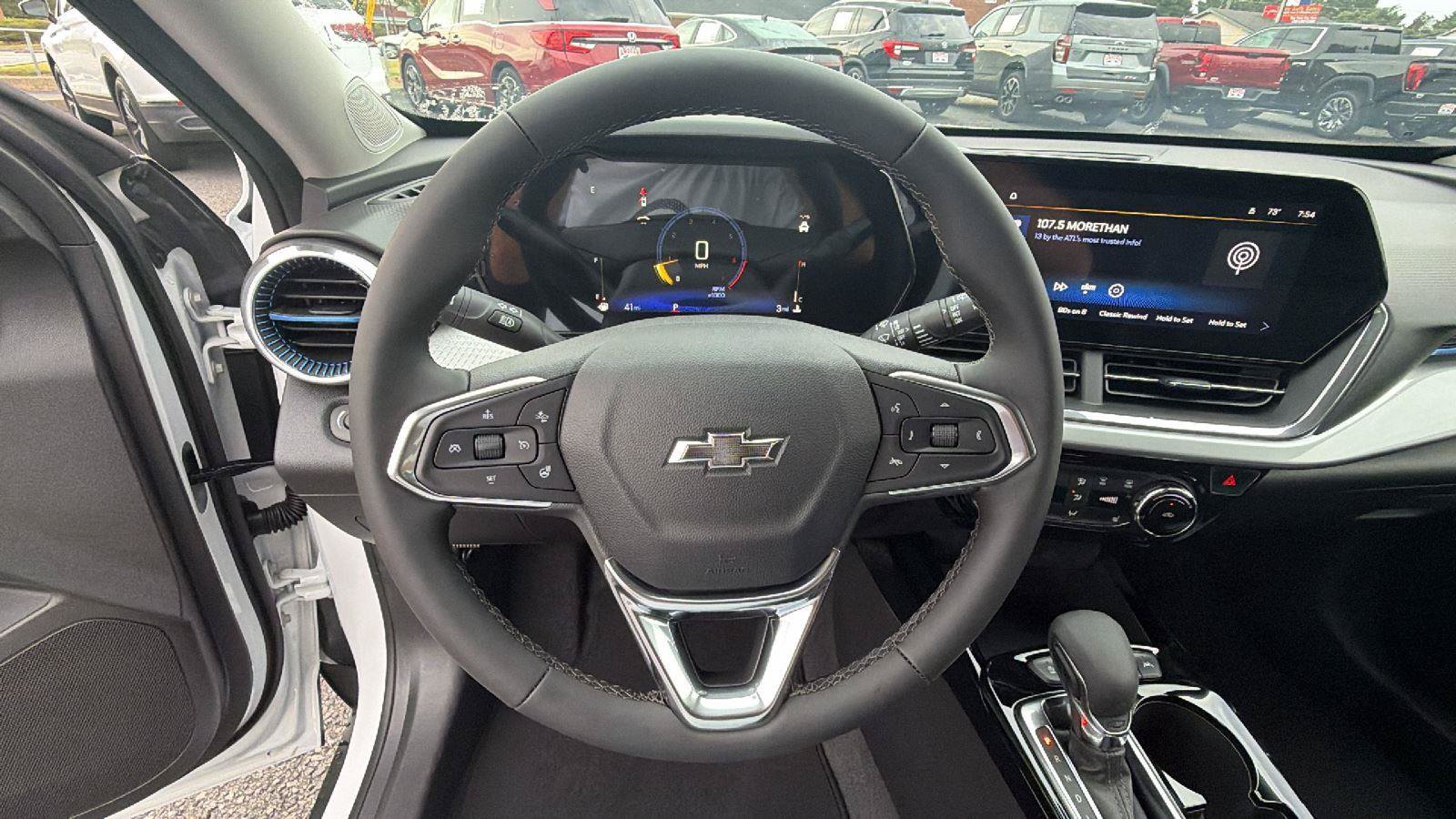 New 2026 Chevrolet Trax LT w/ Driver Confidence Package FWD image 21