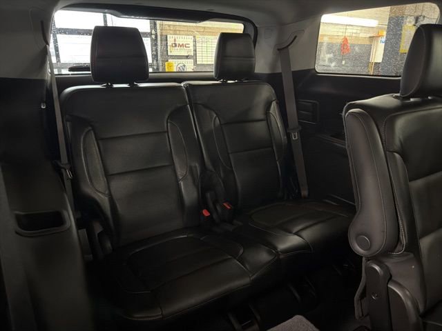 Used 2017 GMC Acadia SLT image 19