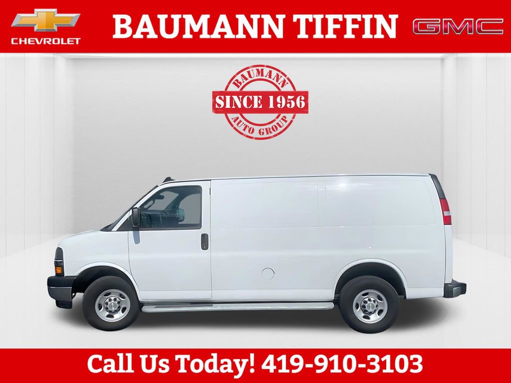 Used 2024 Chevrolet Express 2500 w/ Driver Convenience Package image 9