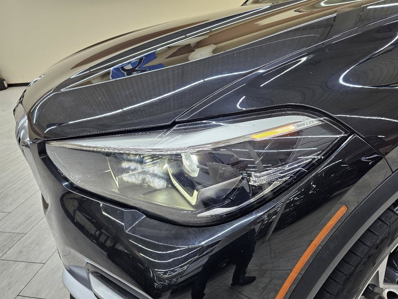 Used 2021 BMW X5 sDrive40i w/ Convenience Package RWD image 10