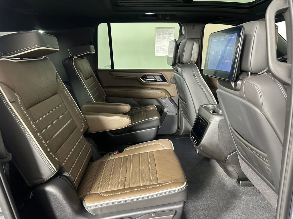 Used 2025 GMC Yukon XL Denali Ultimate image 28
