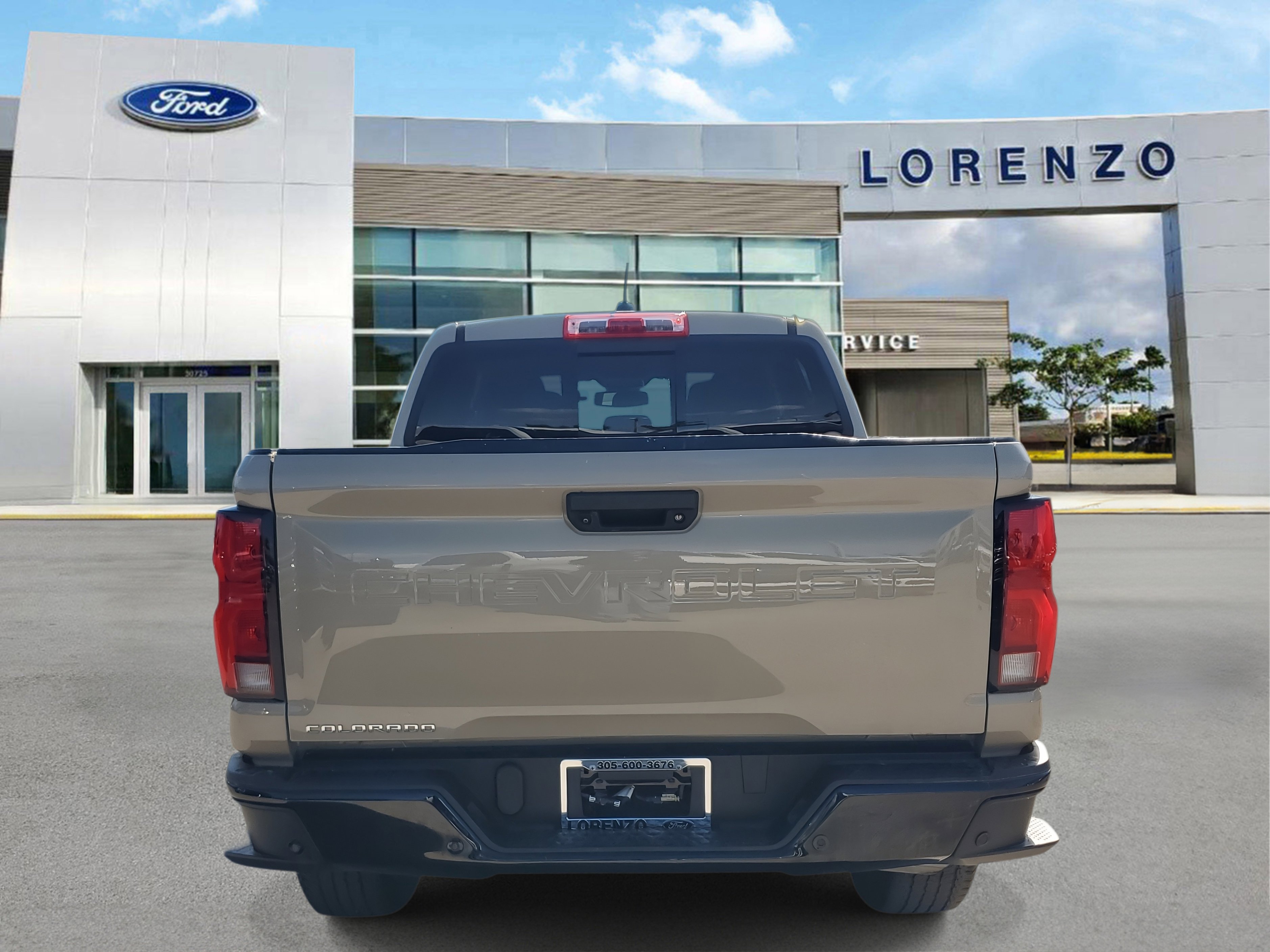 Used 2023 Chevrolet Colorado Z71 w/ Z71 Convenience Package 2 image 6