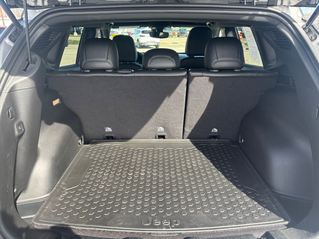 Used 2023 Jeep Compass Limited w/ Elite Group image 5