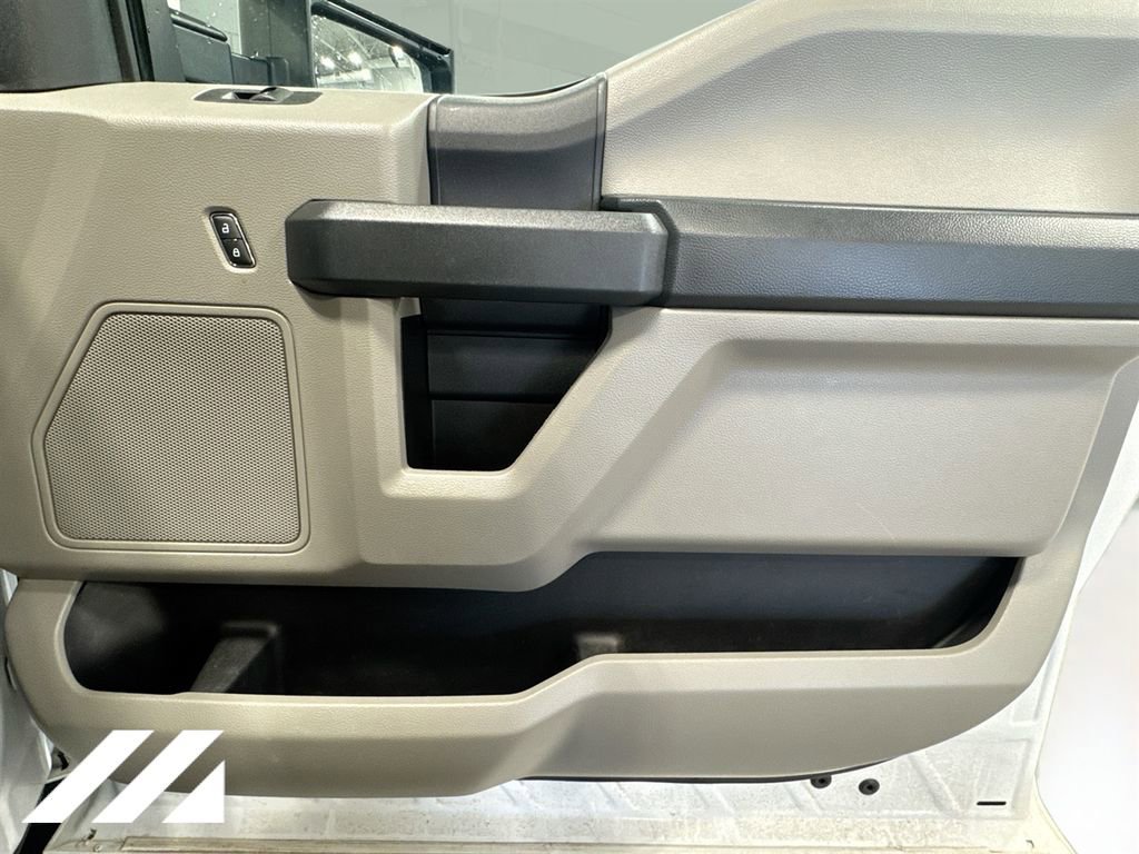 Used 2022 Ford F250 XL w/ Power Equipment Group image 29