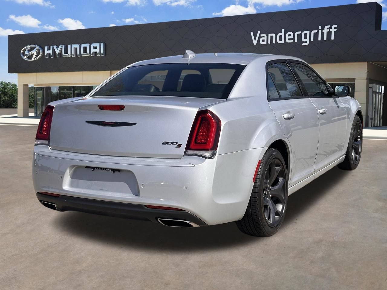 Used 2023 Chrysler 300 S image 12