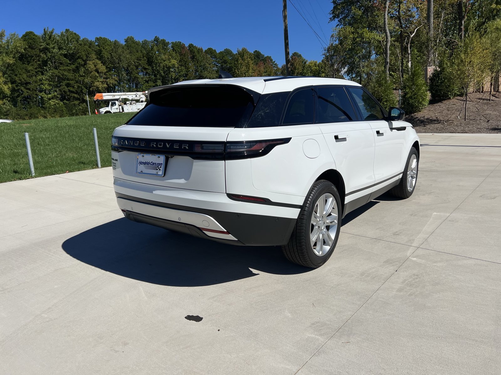 Used 2026 Land Rover Range Rover Velar S AWD/4WD image 7