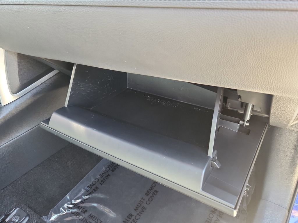 Used 2024 Toyota Corolla Cross SE image 21