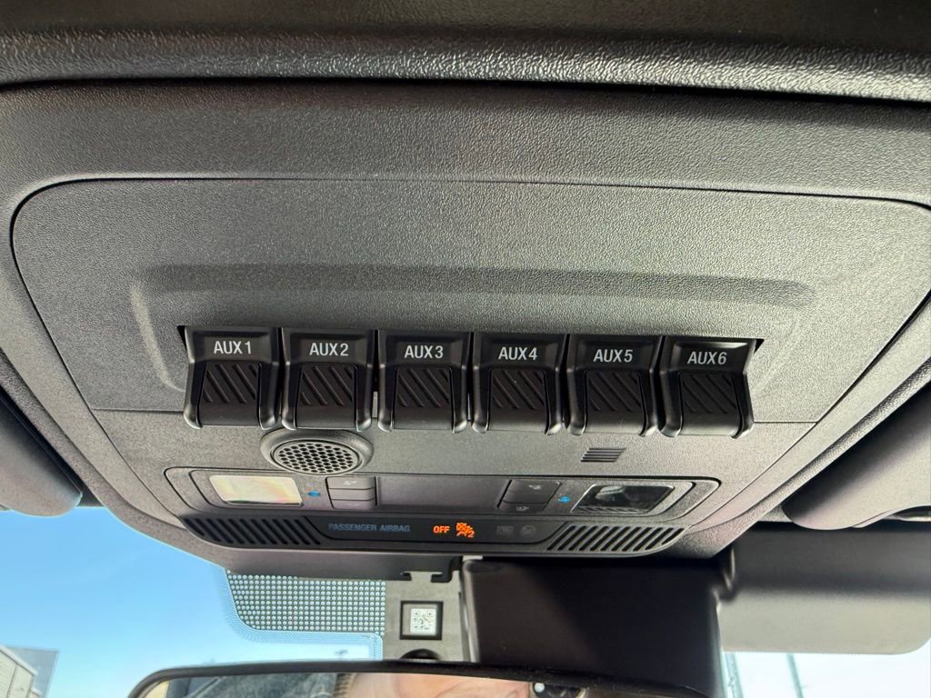 New 2025 Ford Bronco Badlands image 32