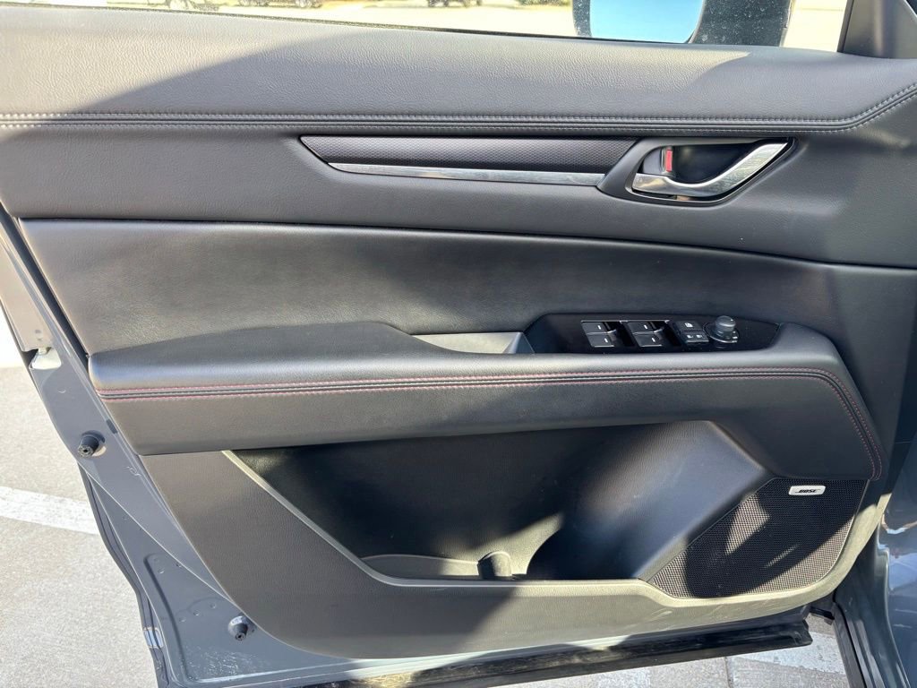 Used 2025 MAZDA CX-5 Carbon Edition image 16