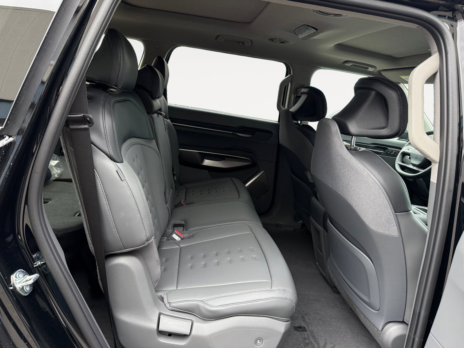 New 2026 Kia EV9 Wind image 18