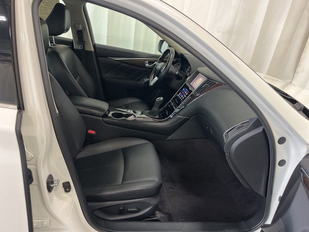 Used 2018 INFINITI Q50 Luxe w/ Cargo Package (L95) AWD/4WD image 20