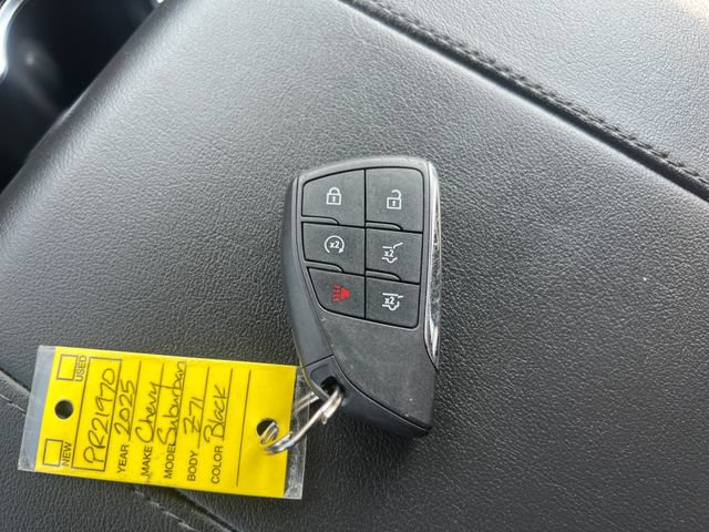 Certified 2025 Chevrolet Suburban Z71 AWD/4WD image 32