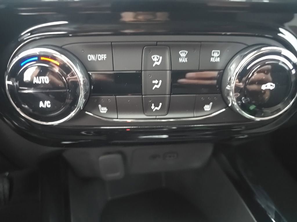 New 2026 Chevrolet Trax ACTIV w/ Driver Confidence Package FWD image 14
