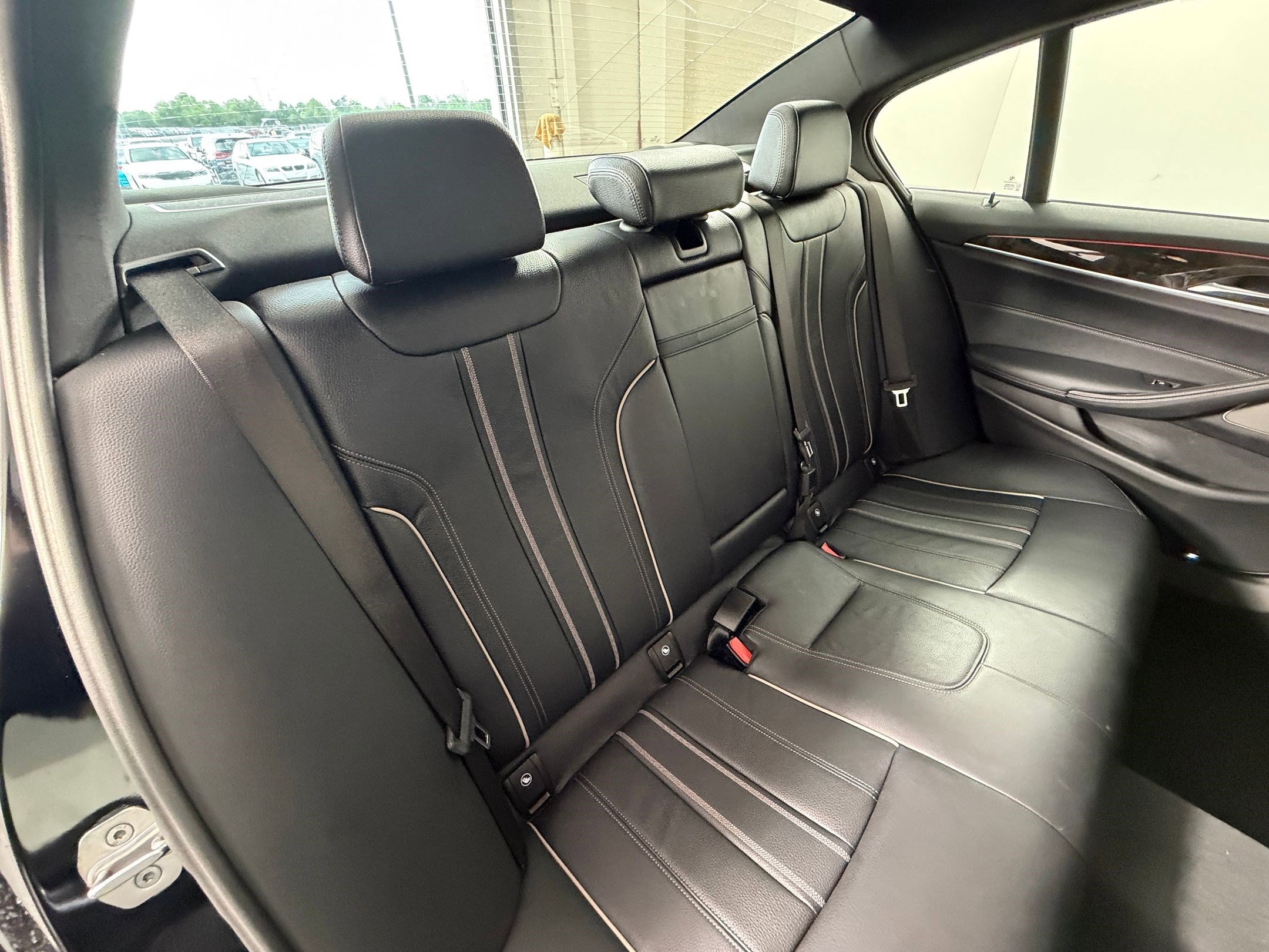 Certified 2023 BMW 540i w/ M Sport Package RWD image 33