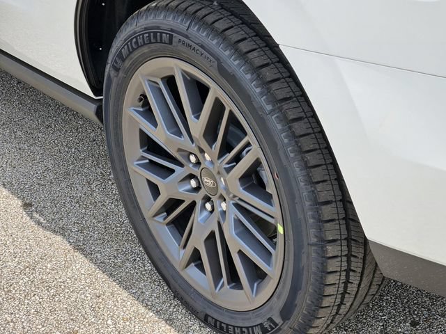 New 2027 Ford Expedition Platinum w/ Stealth Appearance Package AWD/4WD image 5