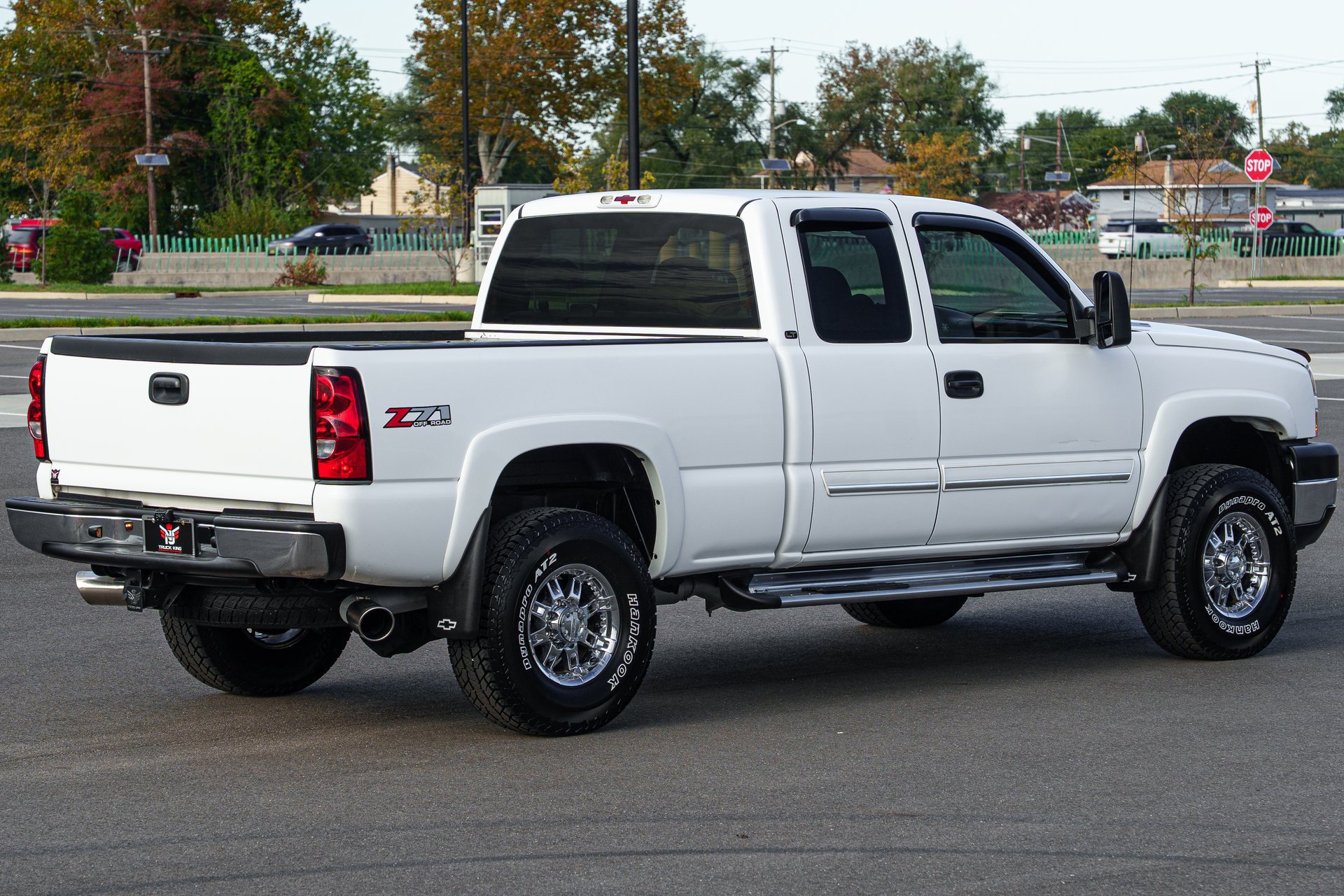 Used 2006 Chevrolet Silverado 2500 LT w/ Heavy-Duty Power Package AWD/4WD image 16