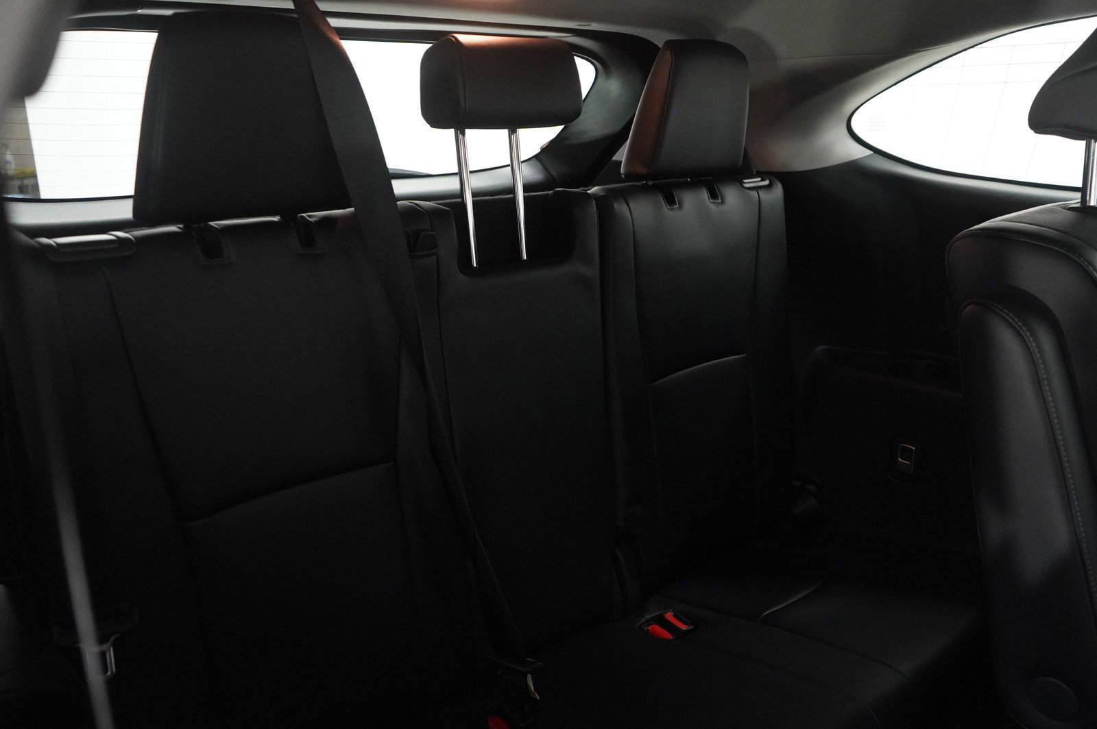 Used 2025 Toyota Highlander Platinum image 12