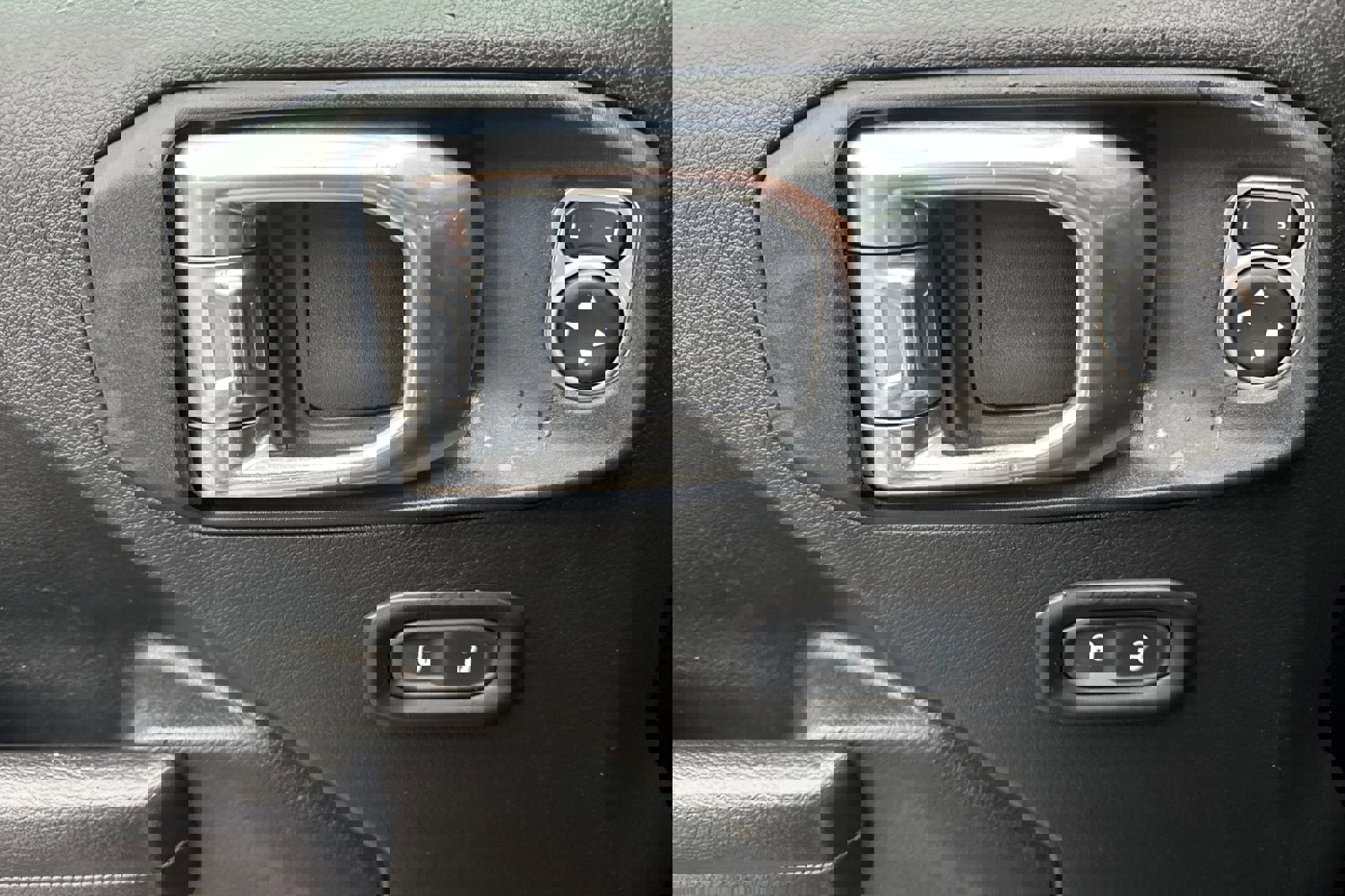 Used 2020 Jeep Wrangler Unlimited Sport image 12