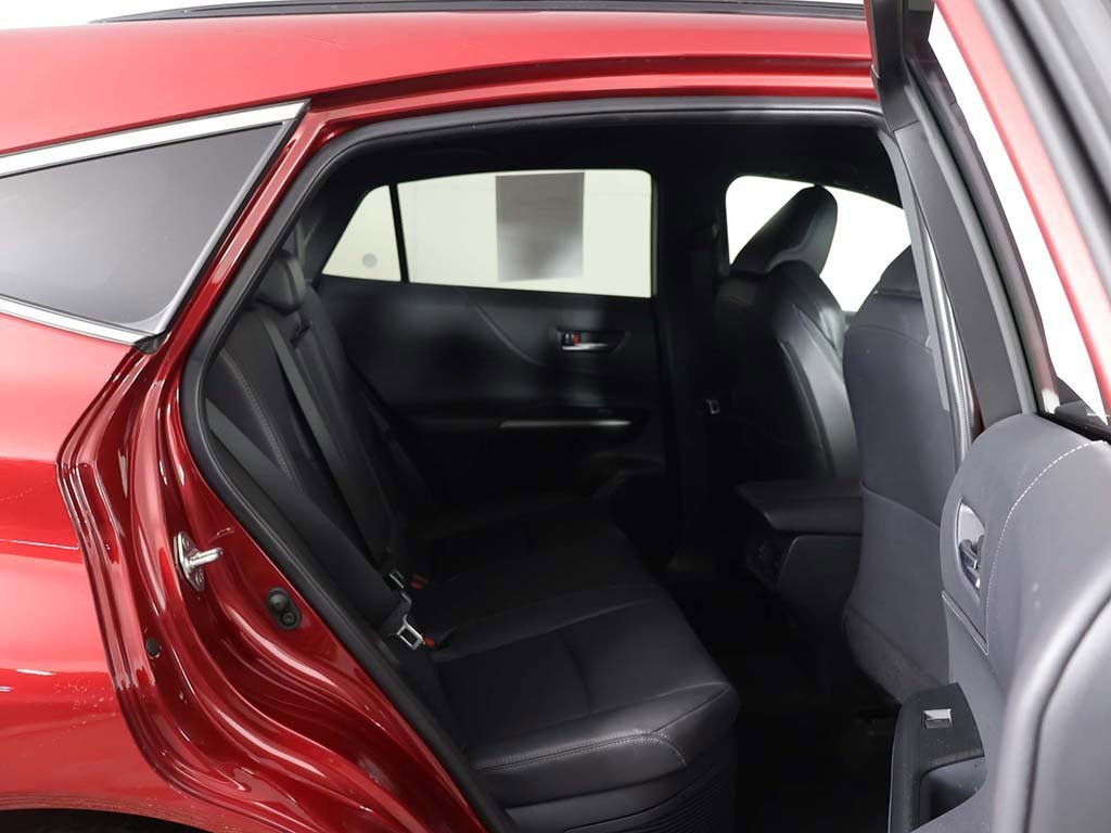 Used 2023 Toyota Venza Nightshade image 30