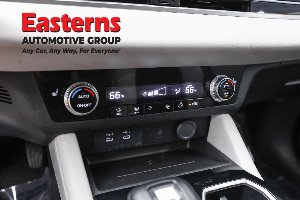 Used 2025 Mitsubishi Outlander SE FWD image 21