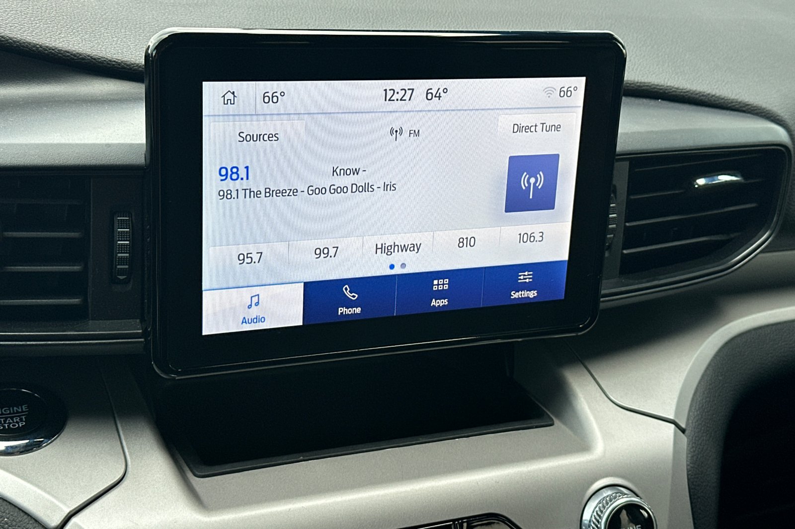 Used 2024 Ford Explorer XLT RWD image 25