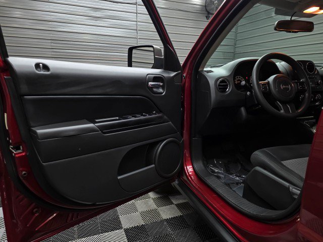 Used 2015 Jeep Patriot Sport w/ Power Value Group FWD image 26