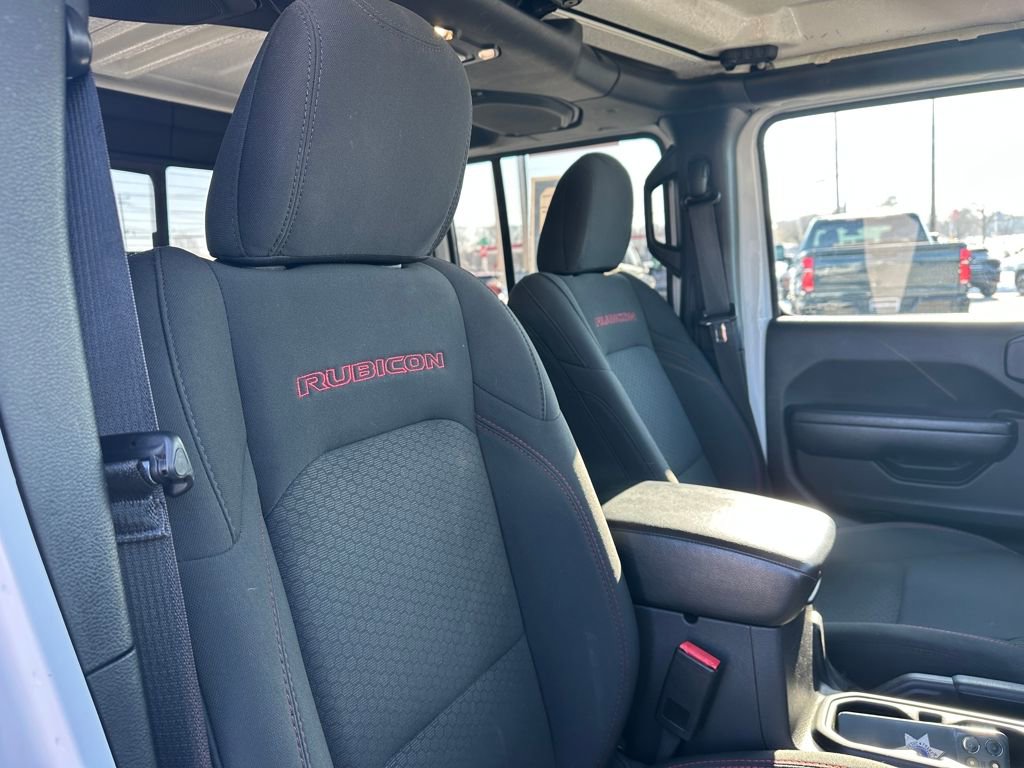 Used 2023 Jeep Gladiator Rubicon AWD/4WD image 19