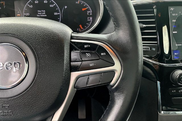 Used 2019 Jeep Grand Cherokee Laredo w/ Laredo X Package AWD/4WD image 12