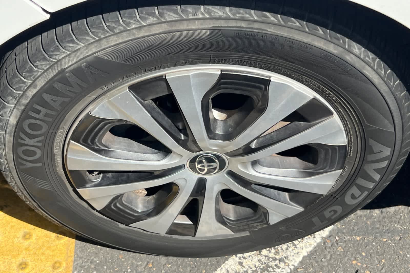 Used 2022 Toyota Corolla LE FWD image 10