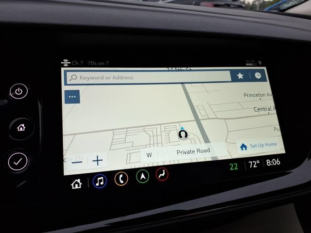 Used 2022 Buick Envision Avenir w/ Technology Package II AWD/4WD image 32
