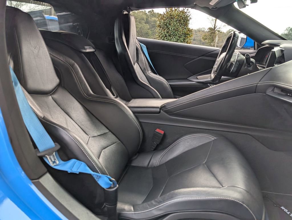 Used 2021 Chevrolet Corvette Stingray Coupe w/ 1LT image 29