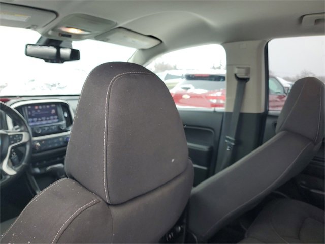 Used 2016 GMC Canyon SLE w/ Nightfall Edition image 9