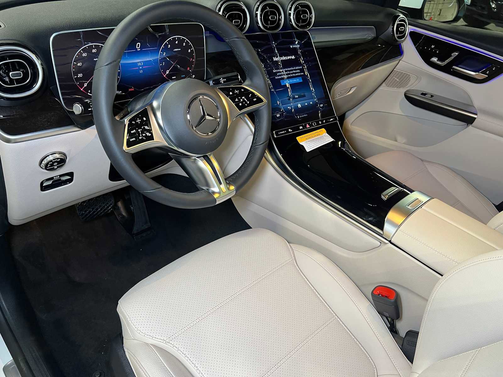 New 2025 Mercedes-Benz GLC 300 4MATIC image 22