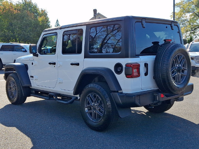 Used 2026 Jeep Wrangler Unlimited Sport AWD/4WD image 4