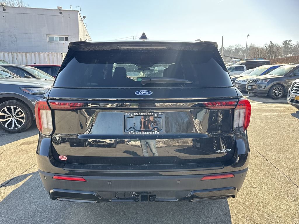 Used 2026 Ford Explorer ST-Line image 5
