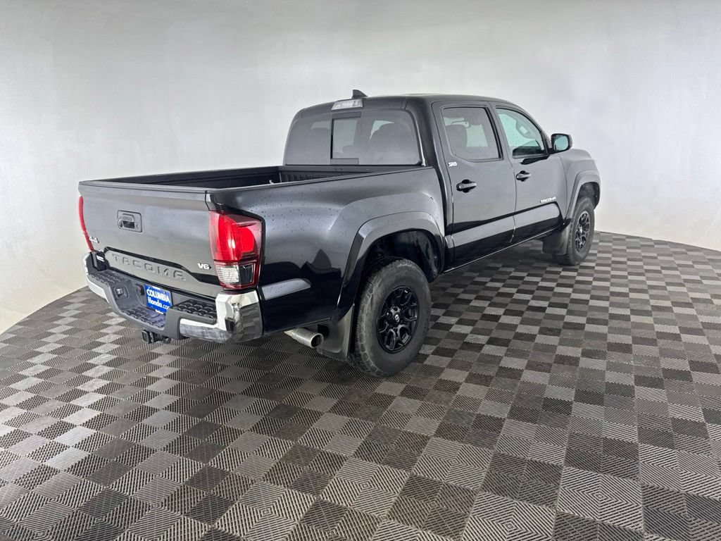 Used 2019 Toyota Tacoma SR5 AWD/4WD image 7