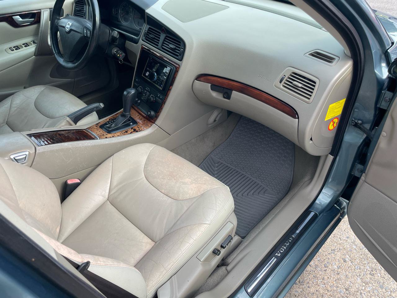 Used 2005 Volvo S60 2.5T FWD image 36