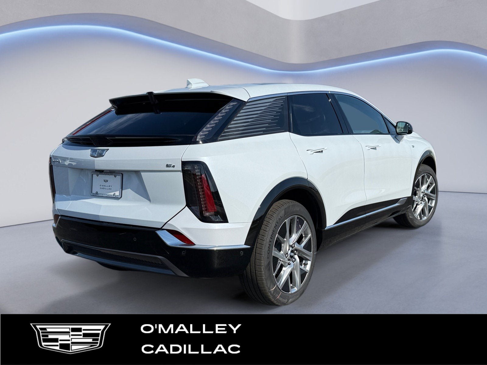 New 2027 Cadillac Optiq Premium Luxury w/ LPO, Floor Liner Package AWD/4WD image 5